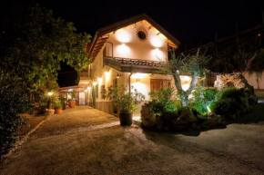 Отель Agriturismo Mare e Monti  Аджерола